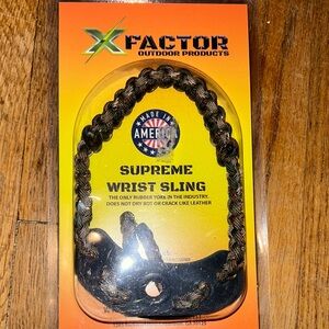 Supreme Wrist Sling -‎ Black and Brown